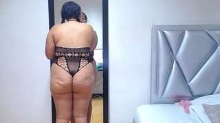 Juicy-bignipples nude on live sex chat