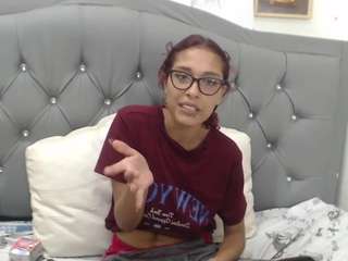 Kittysweet_ash nude on live sex chat
