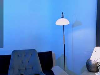 Linda-Wiliams nude on live sex chat