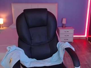 Mia Fox nude on live sex chat