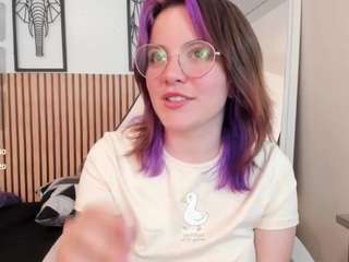 Uva-blossom nude on live sex chat