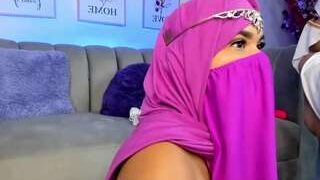 Aura-cute nude on live sex chat