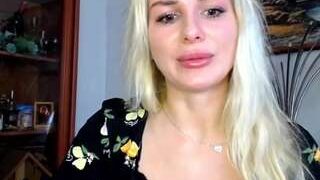 CorneliaBarbie nude on live sex chat