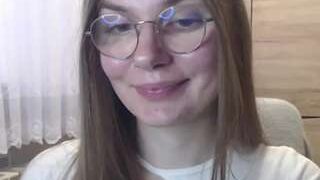Elly-classy nude on live sex chat