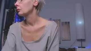 HelgaHimmele nude on live sex chat