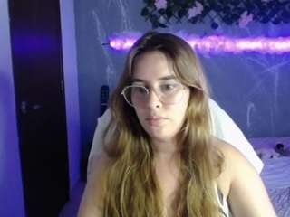 IsabellaBunny76 nude on live sex chat