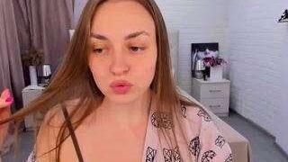 JessicaRoux nude on live sex chat