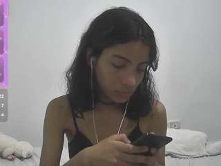 LovelyAmy nude on live sex chat