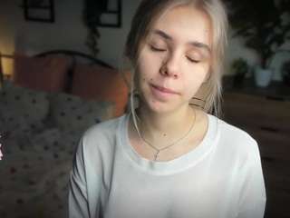 SonaRise nude on live sex chat