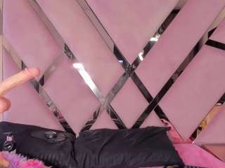 Esmeraldaht nude on live sex chat