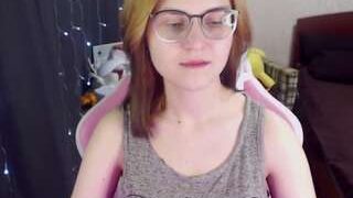 EvaMild nude on live sex chat