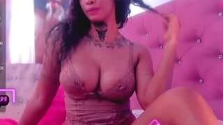 Ginnabolton nude on live sex chat