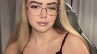 JolieSensual nude on live sex chat