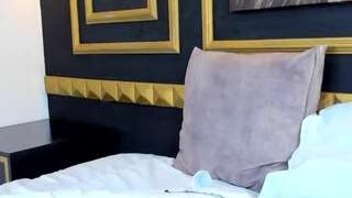 Kenia28 nude on live sex chat
