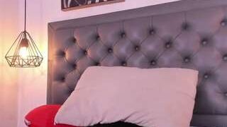 Leah-Davis nude on live sex chat