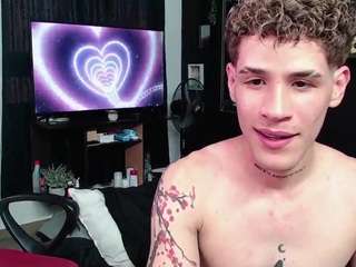 Twinkdreamboys nude on live sex chat