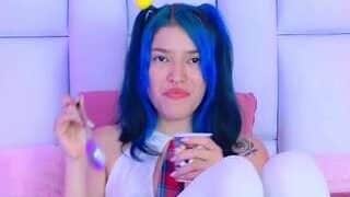 AlliciaKim18 nude on live sex chat