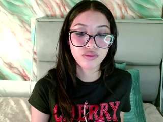 AmberJeong nude on live sex chat