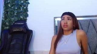 AriadnaRossee nude on live sex chat