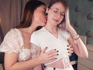 CatherineBucker nude on live sex chat