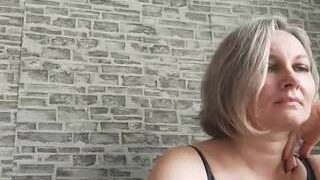 EdithManning nude on live sex chat