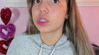 Emma-grayss nude on live sex chat