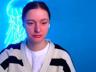 FoxyCamilla nude on live sex chat