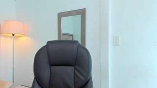 GiiaFu nude on live sex chat