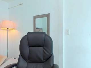 GiiaFu nude on live sex chat