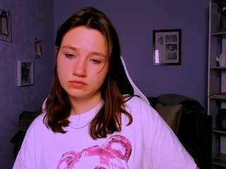 Helli-belli nude on live sex chat