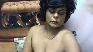 IndianCherryPie nude on live sex chat
