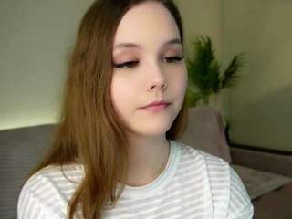 JoanDutt nude on live sex chat