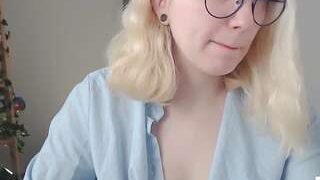 Kiratarot nude on live sex chat