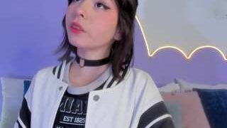 Lilou-albrecht nude on live sex chat
