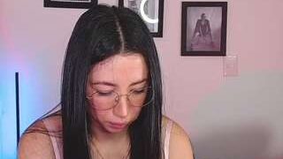 Lily nude on live sex chat