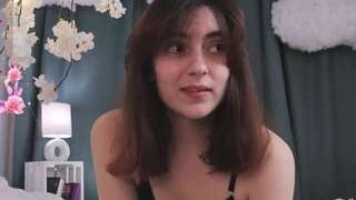 LynnaDollins nude on live sex chat
