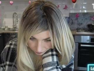 Merlin88 nude on live sex chat