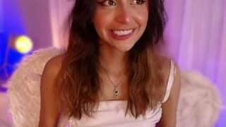 SOFLYCUTEFACE nude on live sex chat