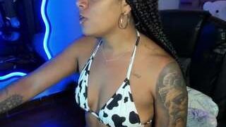 Taylorlady nude on live sex chat