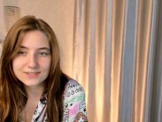 BridgetCrook nude on live sex chat