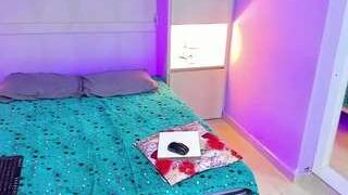 CandyyMaria nude on live sex chat