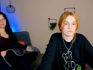 Ellie-fire nude on live sex chat