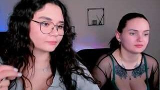 Enny-mrr nude on live sex chat