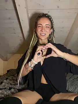 MirasPhantasie naked strip on webcam for live sex chat