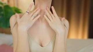 Riskyteassse nude on live sex chat