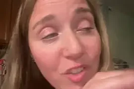 SkyelarSommer naked strip on webcam for live sex chat
