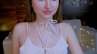 Vil-smile nude on live sex chat