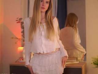 AinsleyBrainard nude on live sex chat