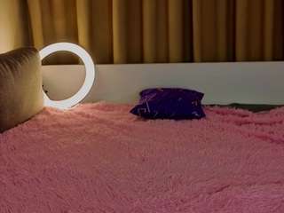 BeatrixAlman nude on live sex chat