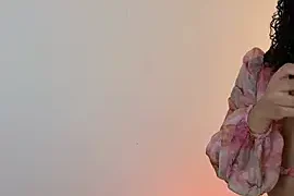 bella__honey naked strip on webcam for live sex chat